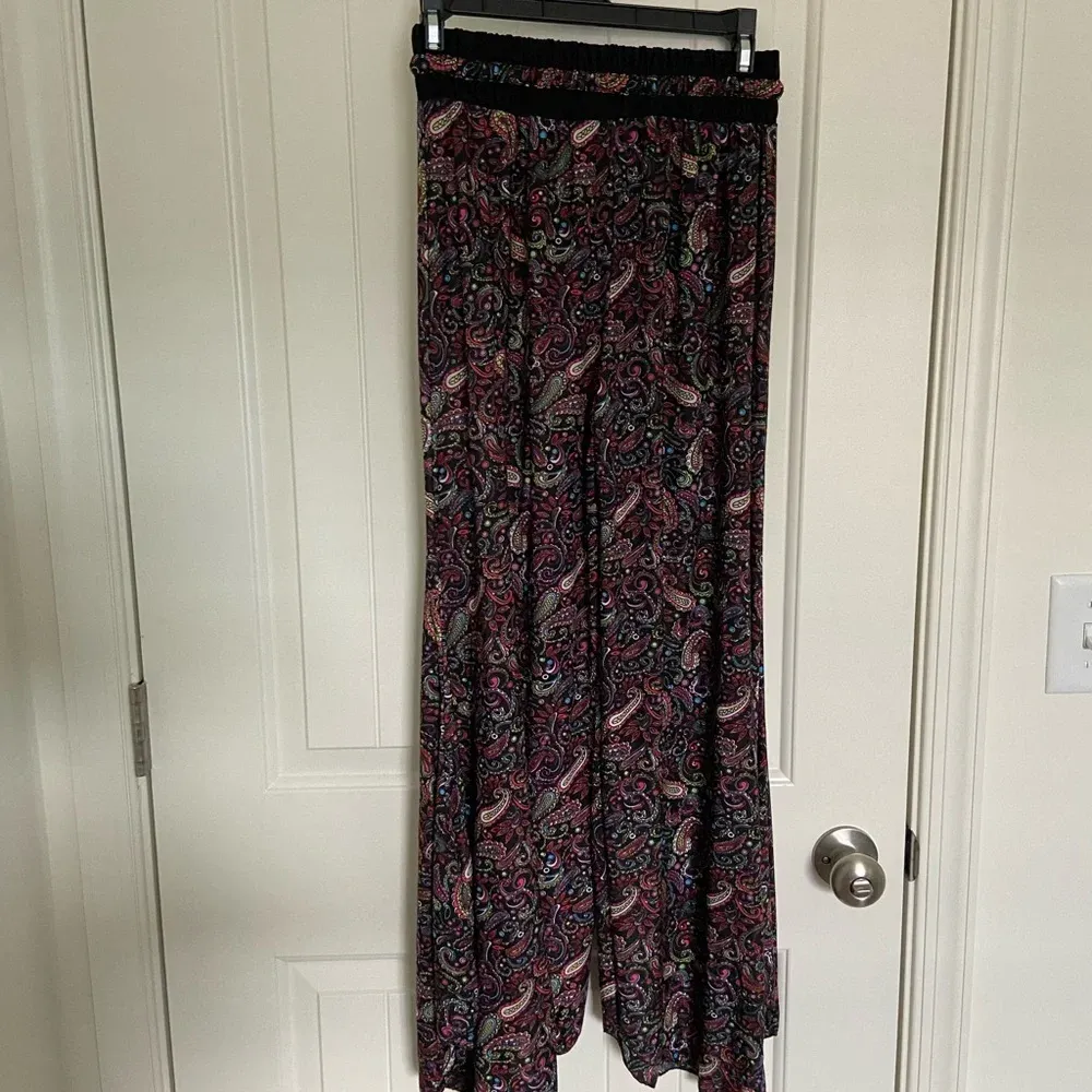 Women’s casual paisley patterned flare pants —‎ XS Black - Image 4