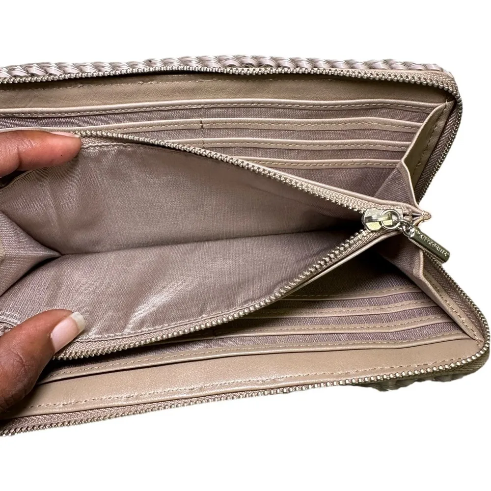 ANTEPRIMA Wire Pearl Zip Wallet Wrislet Silver - Image 5