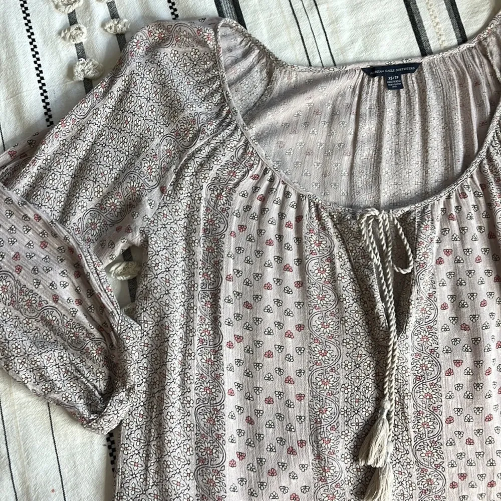 American eagle outfitters • boho flowy floral printed top - Image 94