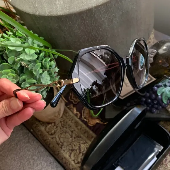 Authentic COACH 57mm Hexagon acetate metal sunglasses - Image 2