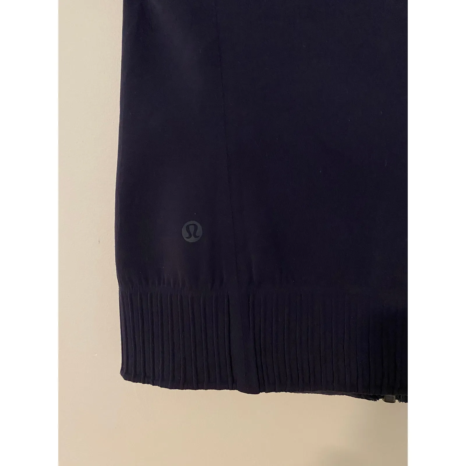 Lululemon Down & Around Vest Midnight Navy Blue Goose Down Filled EUC Athletic 4 - Image 10