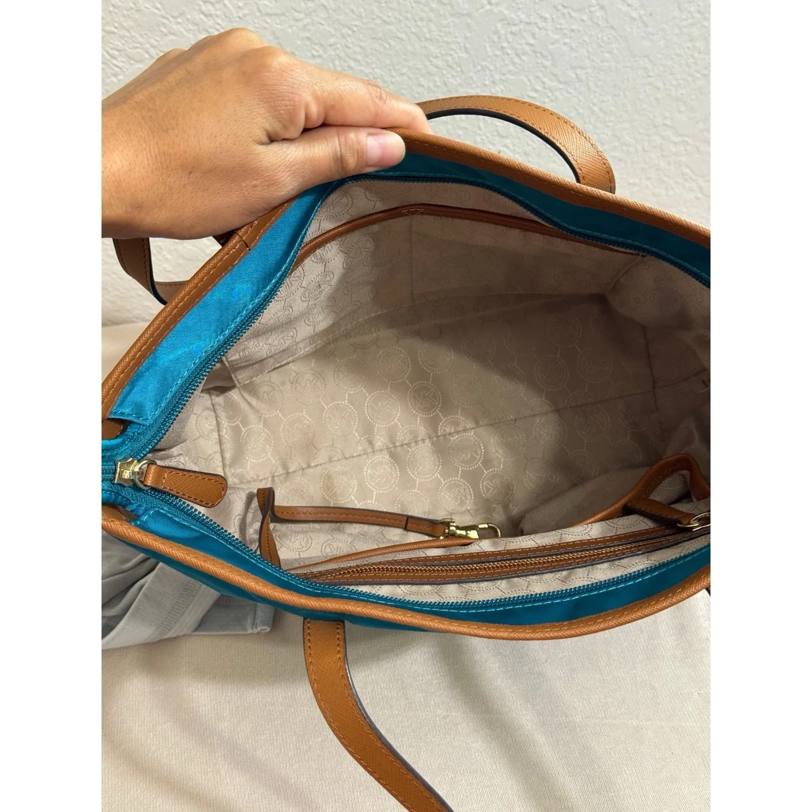 Authentic Michael kors Light blue small Nylon tote‎ - Image 6