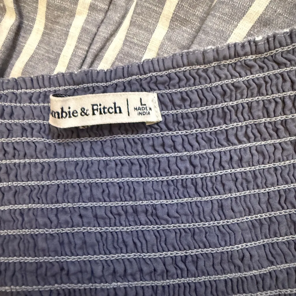 Abercrombie and Fitch wrap front adjustable strap dress large blue and white - Image 7