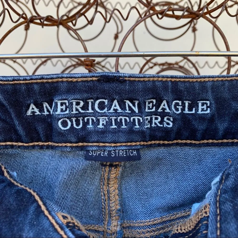 AEO midi jean shorts rolled fray hem Super Stretch Size 4 - Image 4