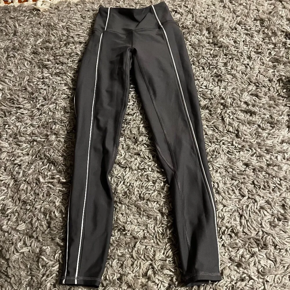 Abercrombie and Fitch YPB grey leggings size xs - Image 2