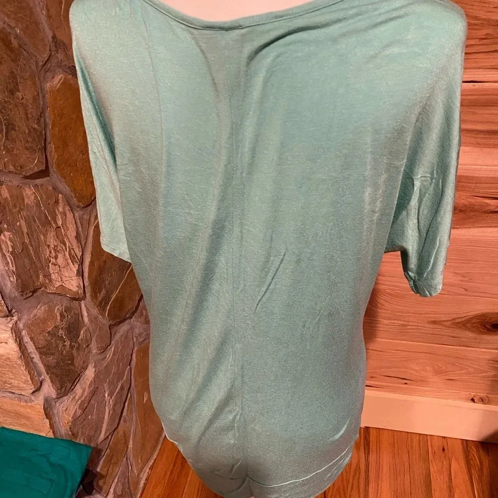 Rue21 seafoam green short sleeve shirt - Image 4