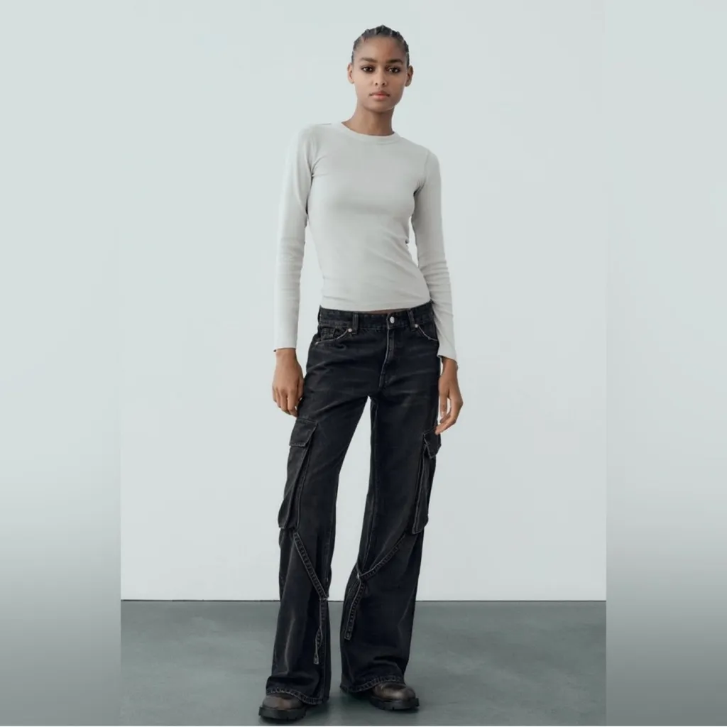 Zara Black Wide Leg Cargo Jeans - Image 10