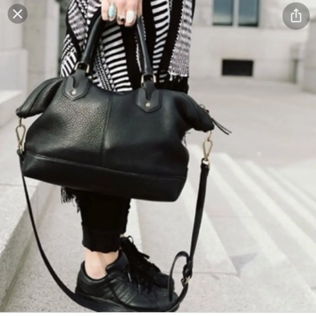 Madewell Oversized Black Leather Berliner Satchel - Image 2