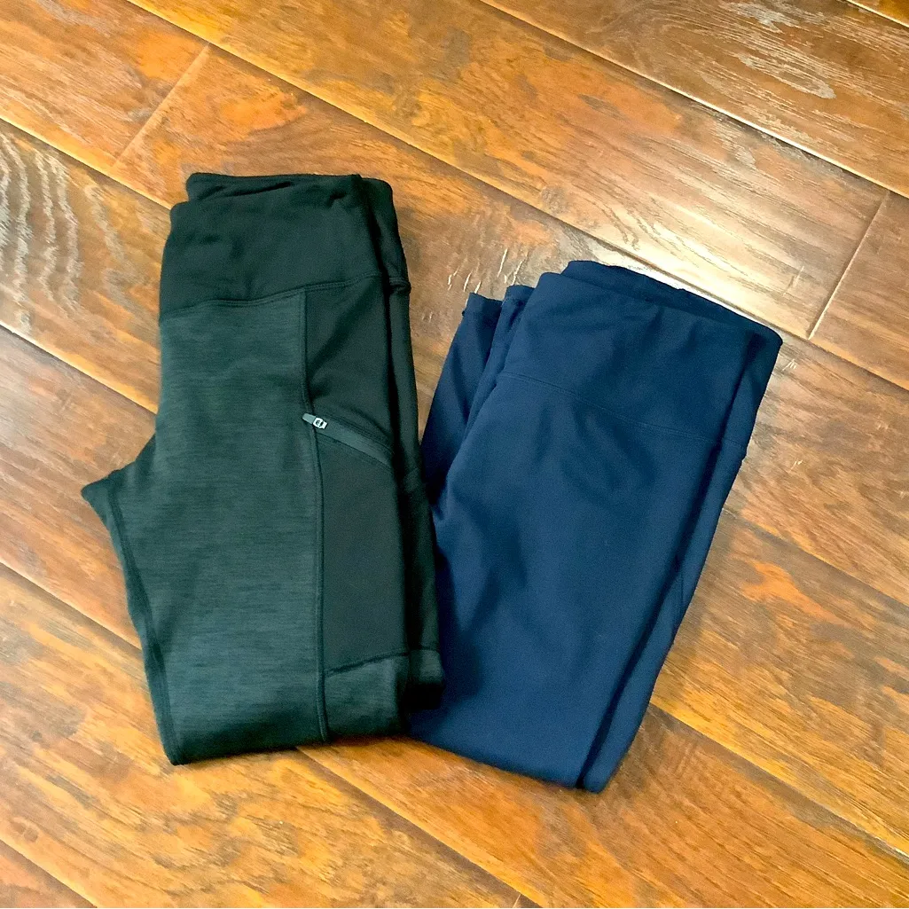 Two pair ATHLETIC LEGGINGS 💙🖤 Blue Size L - Image 7