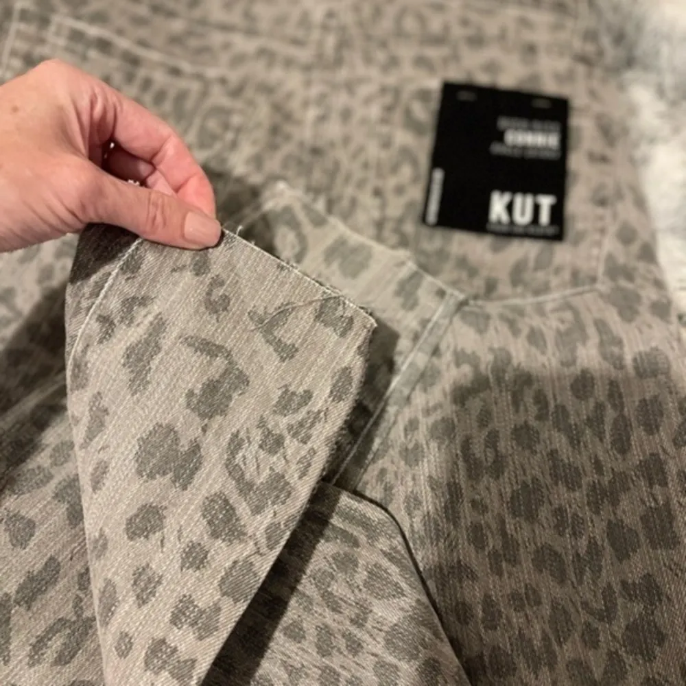 KUT FROM THE CLOTH High Rise Ankle Skinny Grey Charcoal Cutoff Leopard Jeans - Image 15