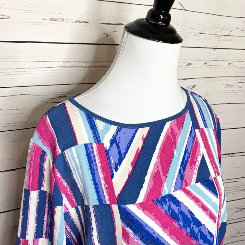 Bob Mackie Pink Blue & White Abstract Stripe Blouse w/ Chiffon Trim Size Medium - Image 2