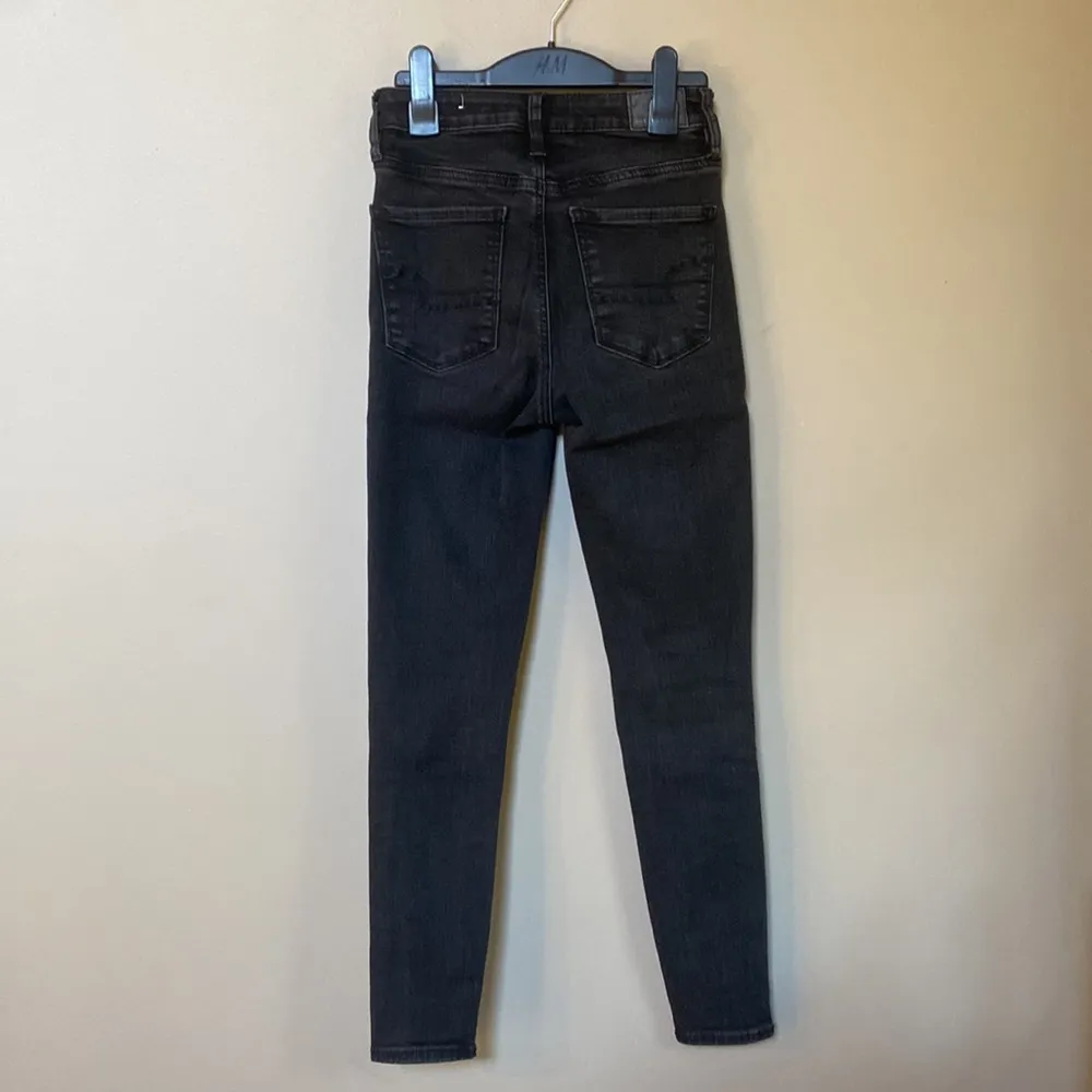 American Eagle super hi rise black distressed ripped skinny jeans - Image 5