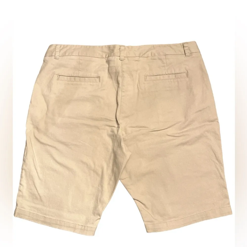 Izod Juniors Approved Schoolwear khaki shorts Size 9 Regular - Image 2