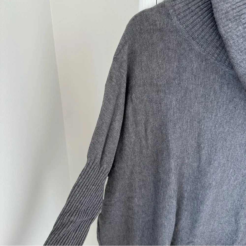 Dreamers Oversized Gray Cowl Neck Flowy Tunic Sweater SZ Large - Image 5
