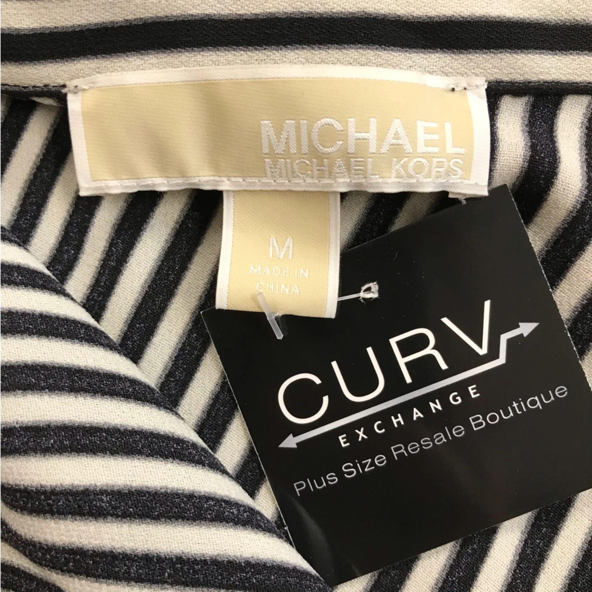 Michael Kors Oversized Black and White Striped Button-Up Blouse - Size Medium - Image 4