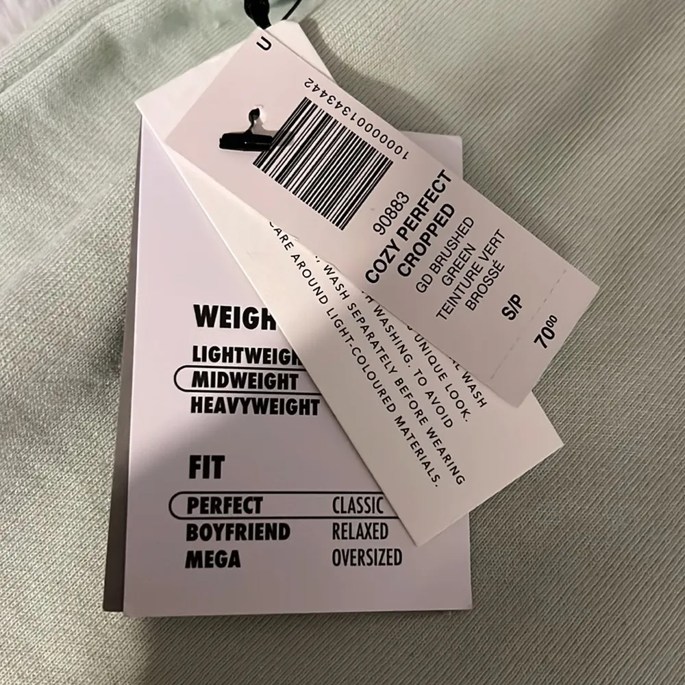 TNA Cozy Fleece Perfect Cropped Sweatshirt - Image 4