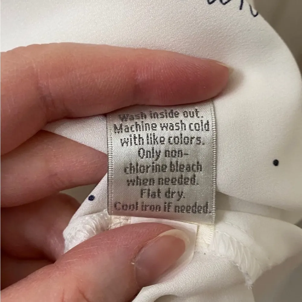 LC Lauren Conrad Disney White Sleeveless XS Blouse Bow & Minnie Mickey - Image 7