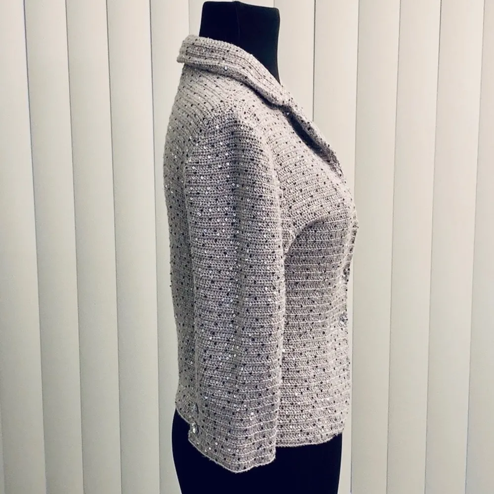 Cue & Emm gray metallic & silver sequins sweater. - Image 2