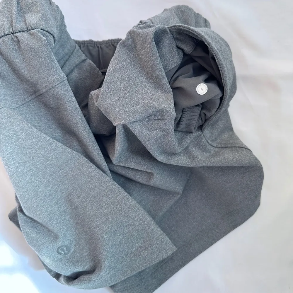 Lululemon On The Fly Short 2.5" - Heathered Slate - 4 - Image 10