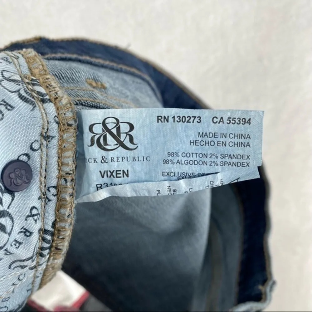 Rock & Republic‎ Stretch Medium Wash Denim Shorts Pink Trim Size 8 - Image 10