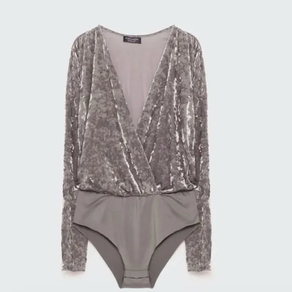 ZARA Crushed Velvet Deep V-Neck Crossover Wrap Front Bodysuit in Gray Size S - Image 3