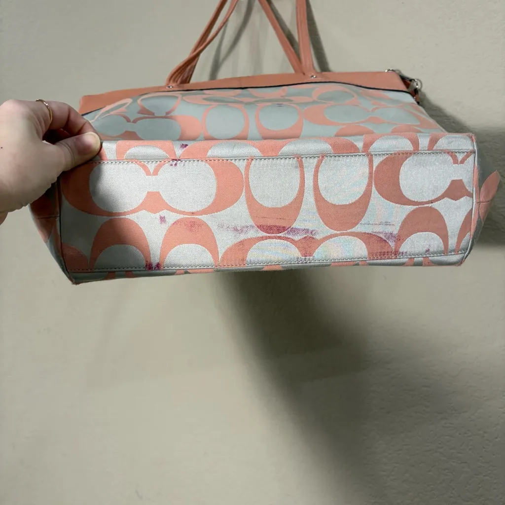 COACH Tote Signature C Peach Pink Beige Shopper Laura Purse Logo Casual Minimal - Image 8