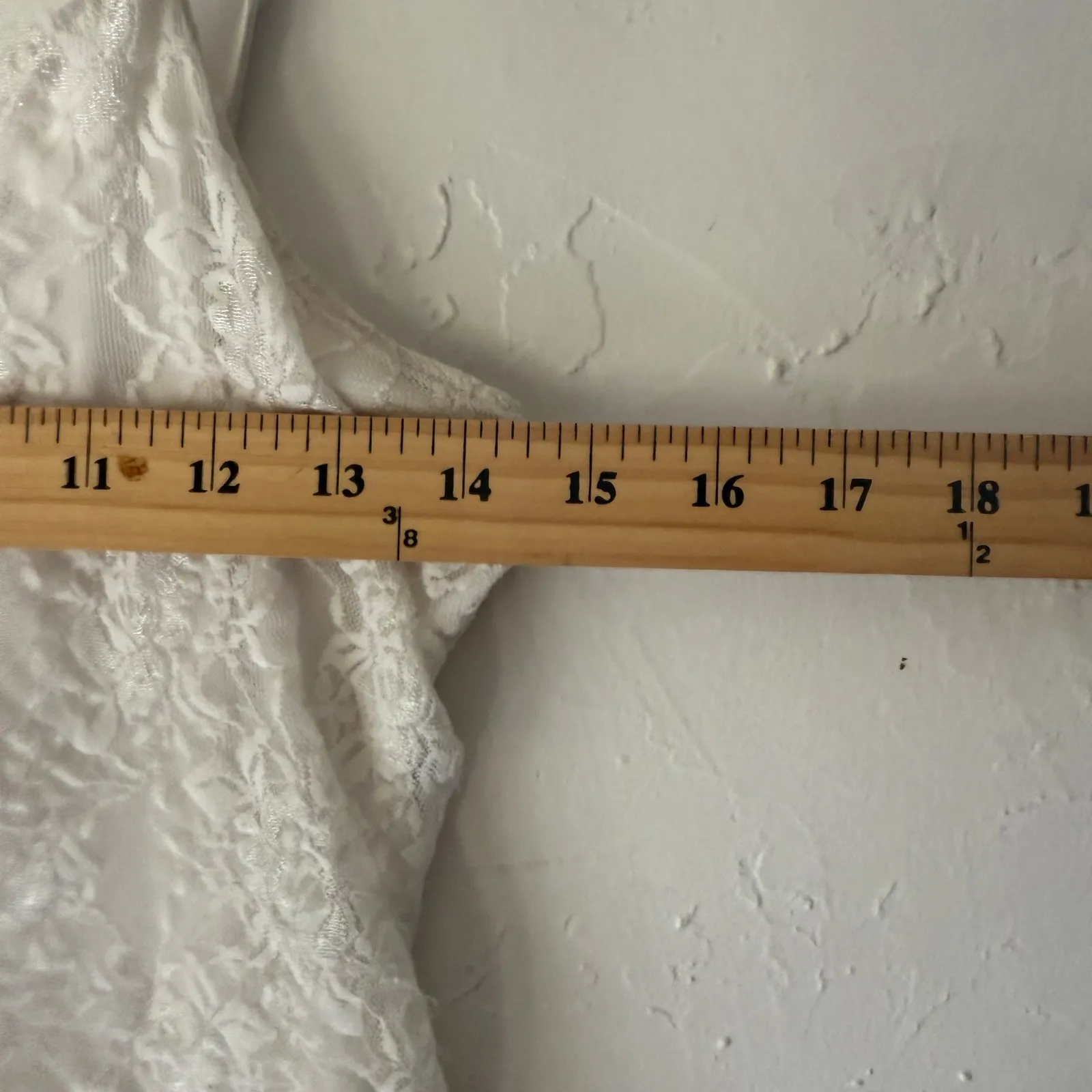 Maurices White Lace Cami Tank Top M Floral‎ Lined Y2K Coquette Layering Stretchy - Image 8