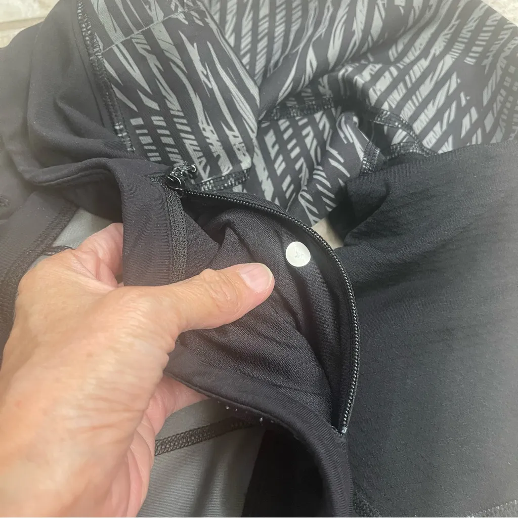 Lululemon Run: Inspire Crop II Full-On Luxtreme Mesh Scratch size‎ 4 - Image 5