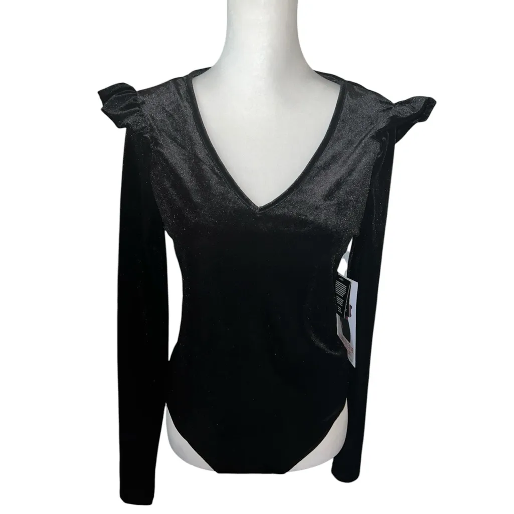 Celebrity Pink Velvet Black Bodysuit🦎🌵 - Image 2