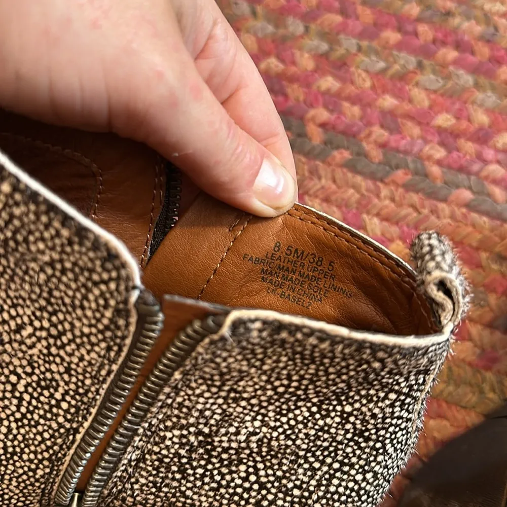 LUCKY BRAND SPOTTED LEATHER CALF SKIN HAIR DOUBLE ZIPPER WESTERN BOOTIES - Image 3