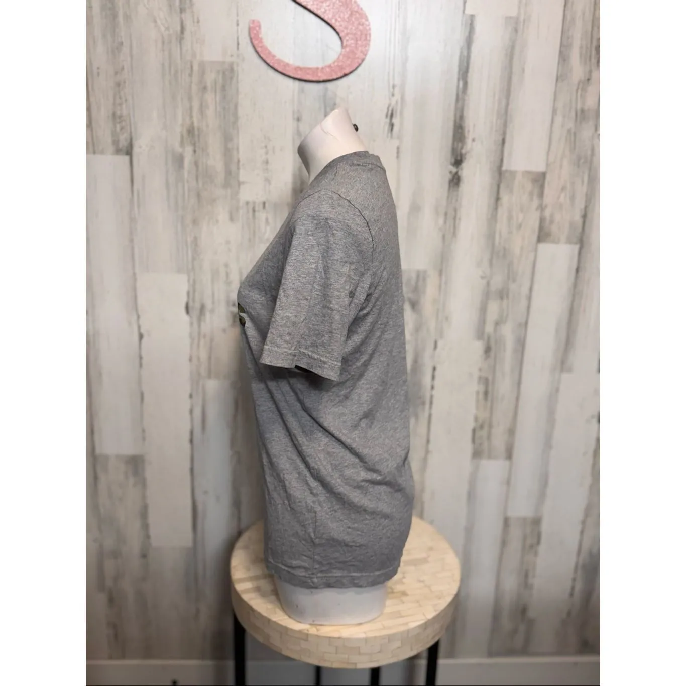 Adidas Gray Camouflage Logo Short Sleeve T-Shirt – Size Small - Image 3