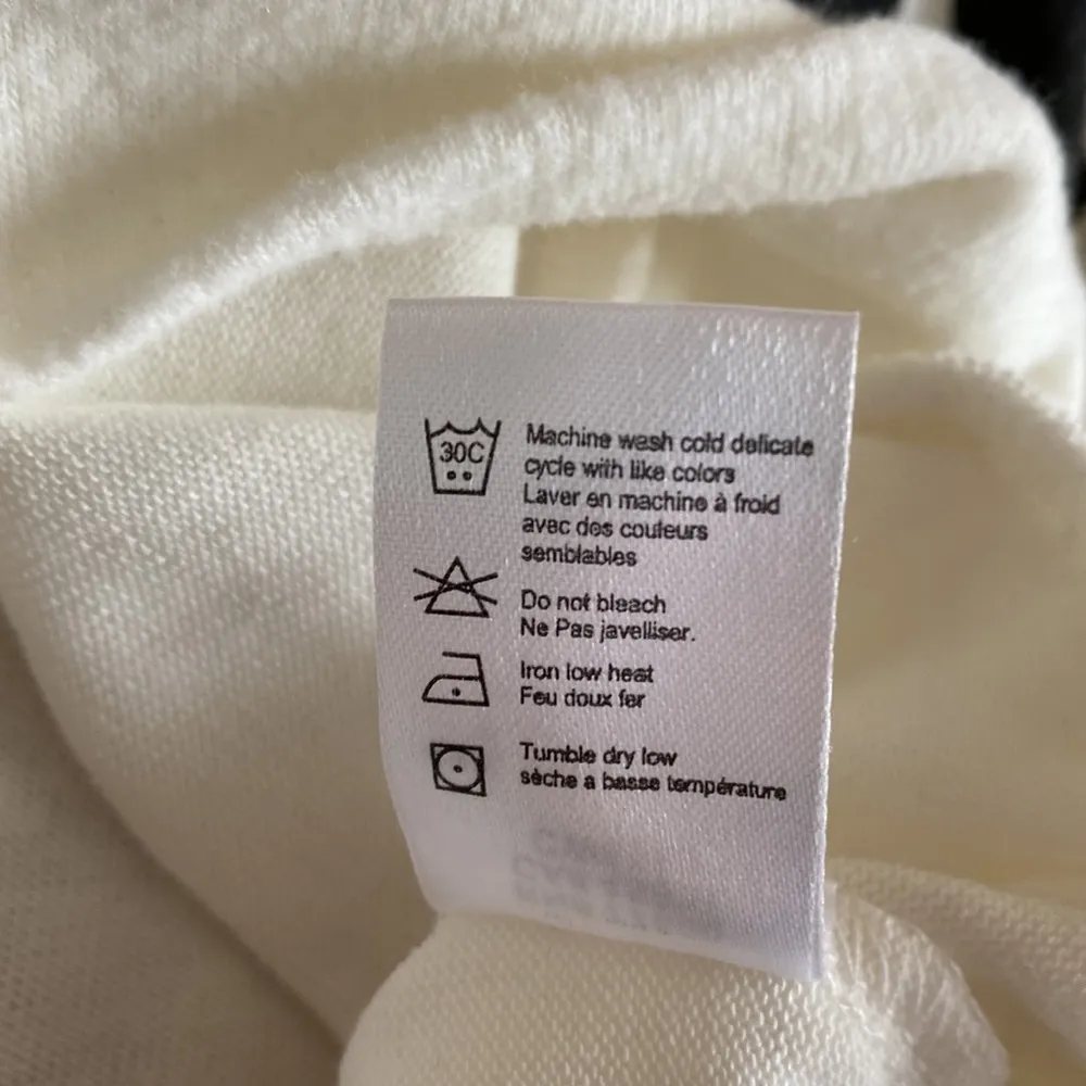 Chaser I Love My Rescue white long sleeve open back fuzzy sweatshirt size XS - Image 8