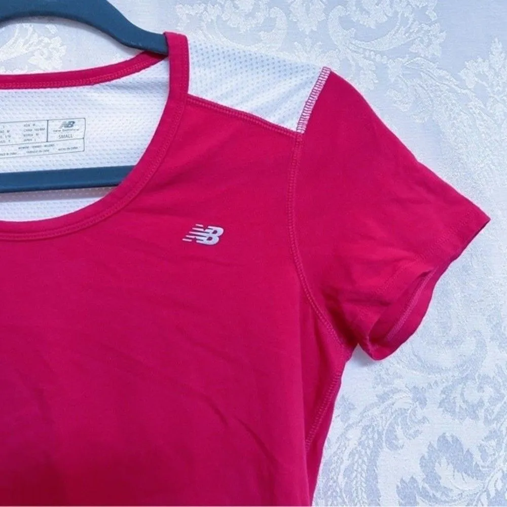 New Balance  Women’s Pink & White Short Sleeve Athletic Top Size S GUC Activewear - Image 2