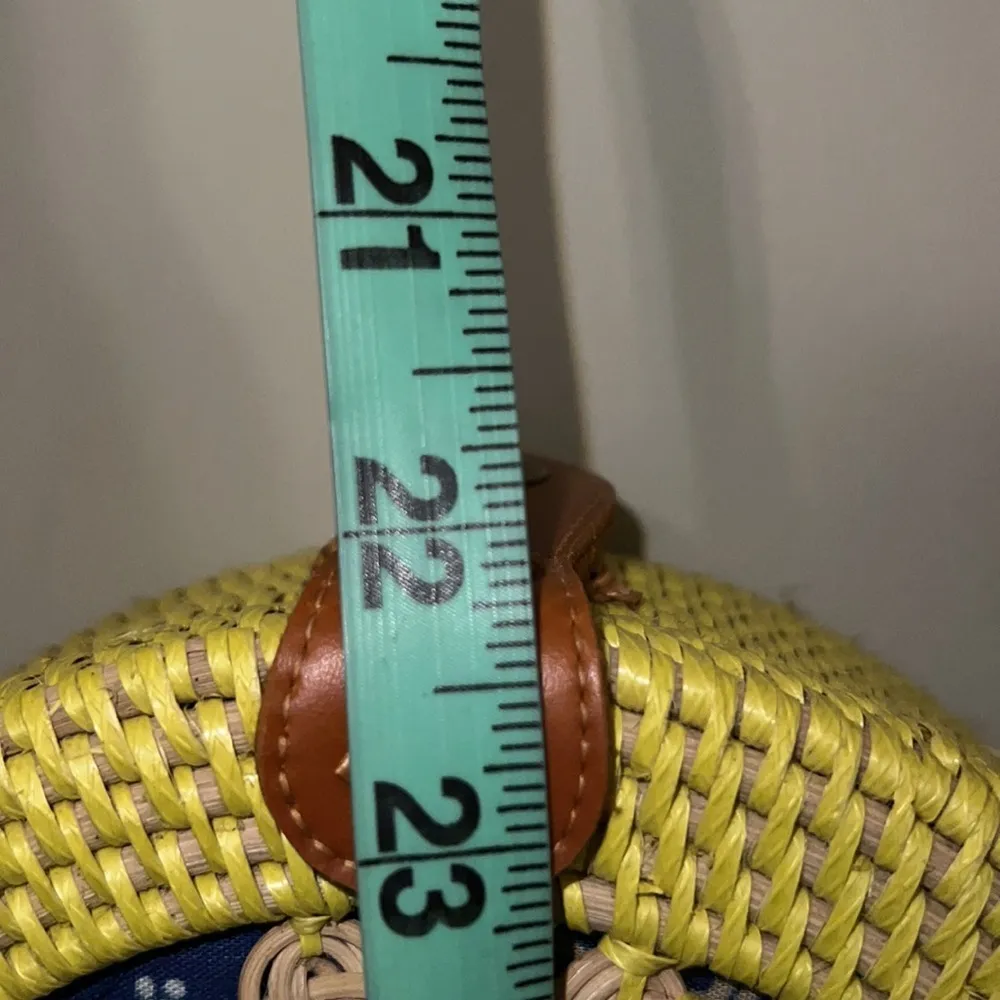 Hand woven round bamboo shoulder bag yellow snap shut crossbody summertime Gold - Image 4