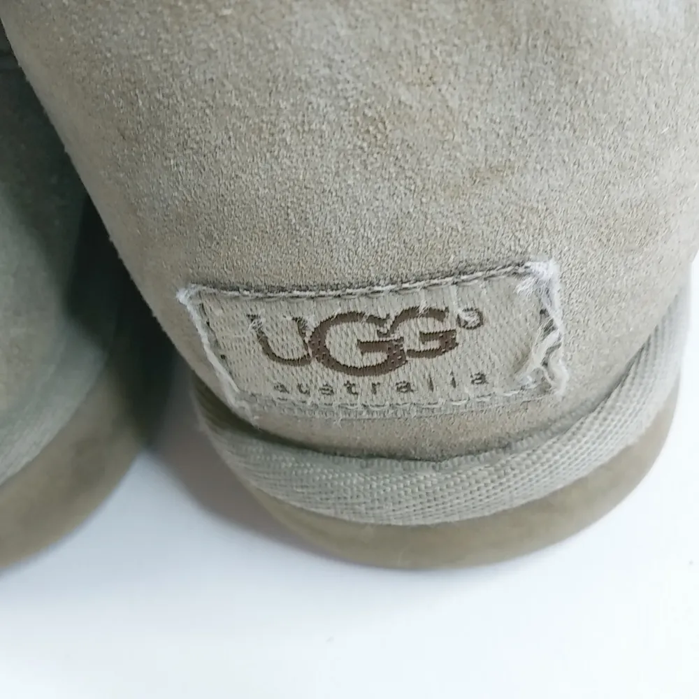 UGG Australia 7 Beige Creme Sherpa Boots - Image 10