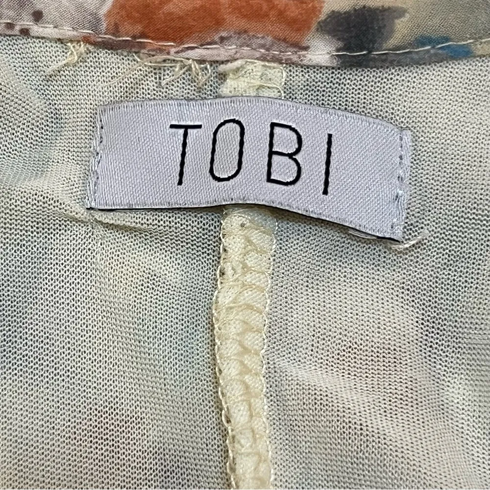 TOBI floral blouse size medium off shoulder ruffled sleeves lined - Image 6