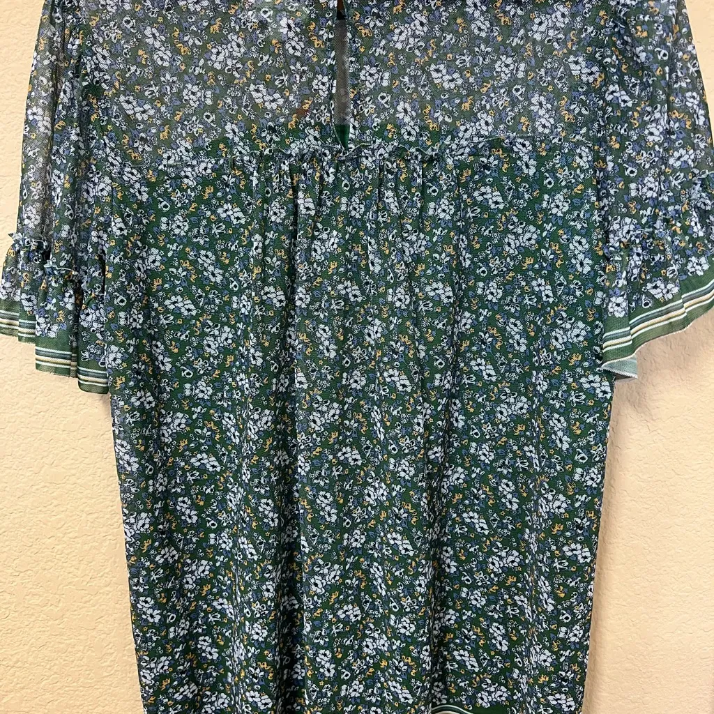Max Studio Green Floral Blouse - Image 2