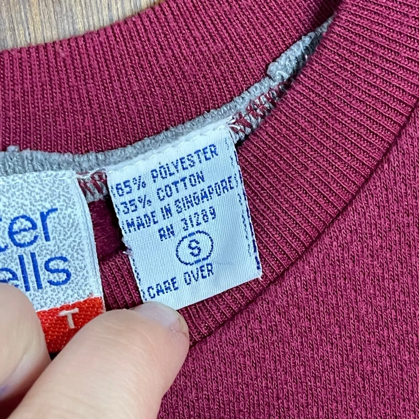 Vintage Baxter & Wells Sport Casual Fall Leaves Burgundy Crewneck Sweatshirt Red - Image 4