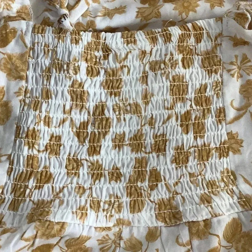 Self Esteem Size XL Flowers & Leaves Design Smocked Crop Top New With Tags - Image 6