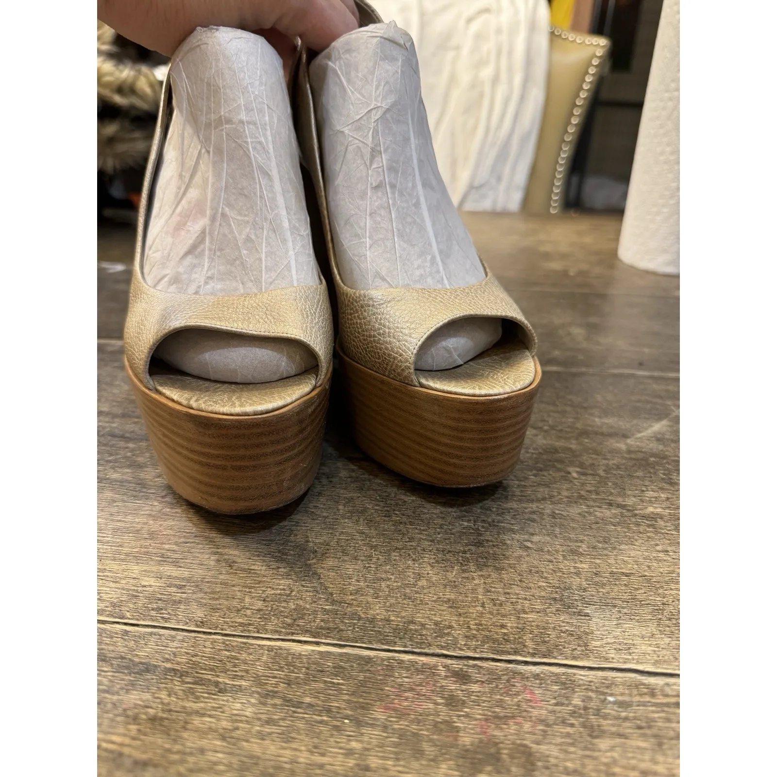 Baldan‎ Venezia Shimmer Gold Leather Wedge Heels Platform Sandals Size 39.5 - Image 5
