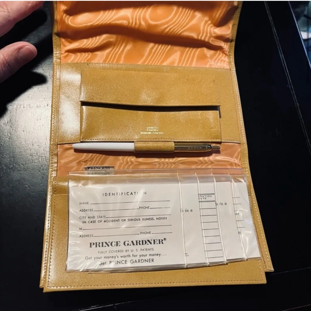 Vintage Princess Gardner Tri - Image 2