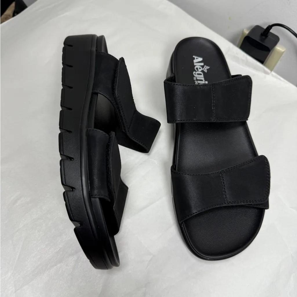 Alegria Sandals NWOT 10.5 Black Casual Slip On Slide Beach Platform Casual - Image 3