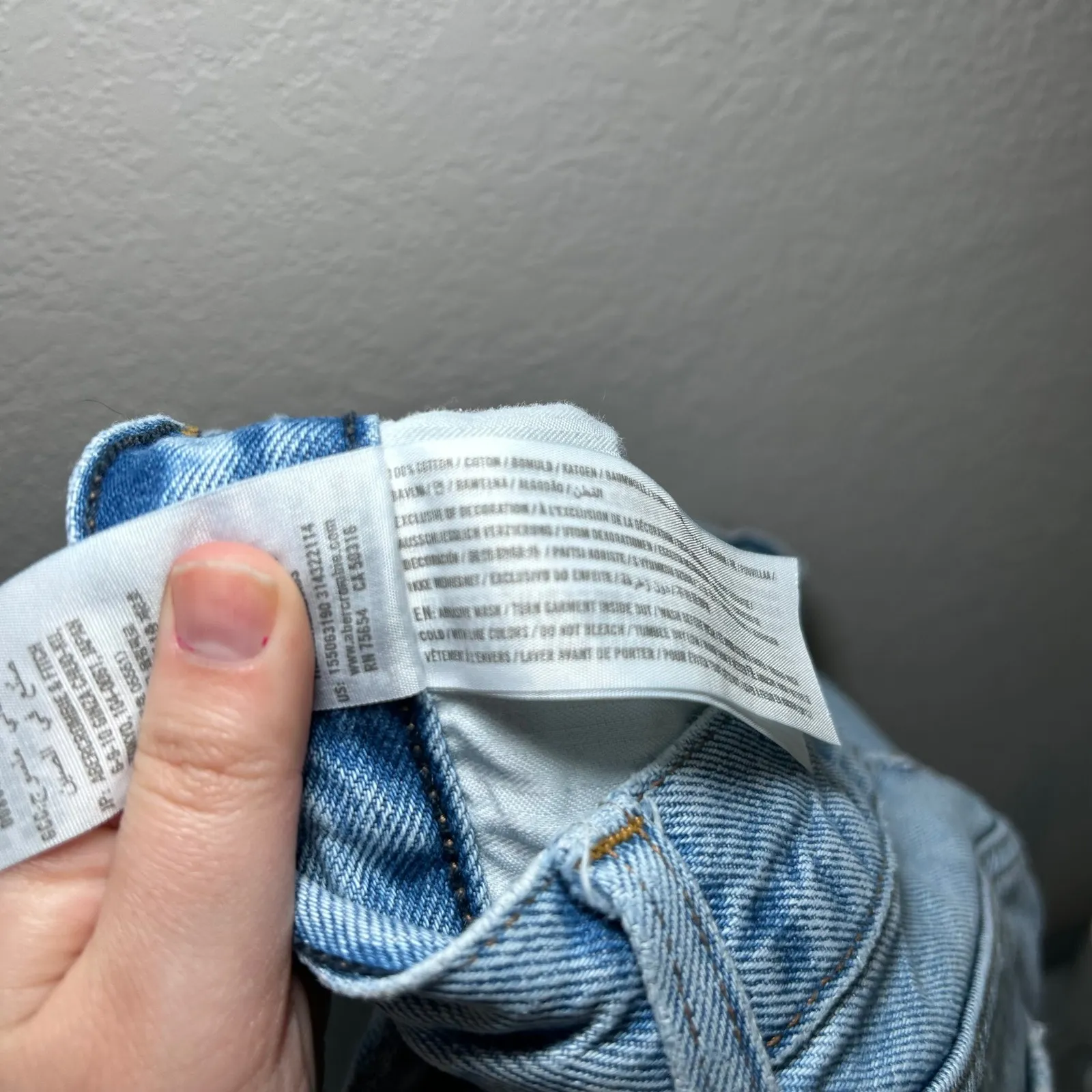 Abercrombie & Fitch Womens Jeans Wide Leg Distressed Light Wash Size 30 casual - Image 8