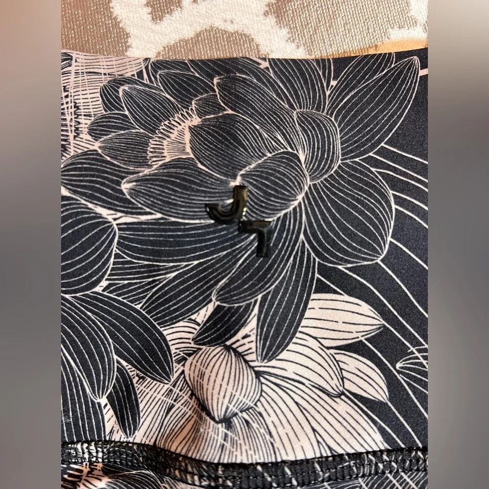 JoyLab NWT Floral Active Shorts activewear athleisure bike gym workout summer - Image 5