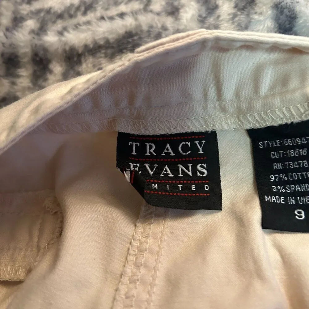 Tracy Evans Limited Khaki Shorts - Size 9 - Image 4