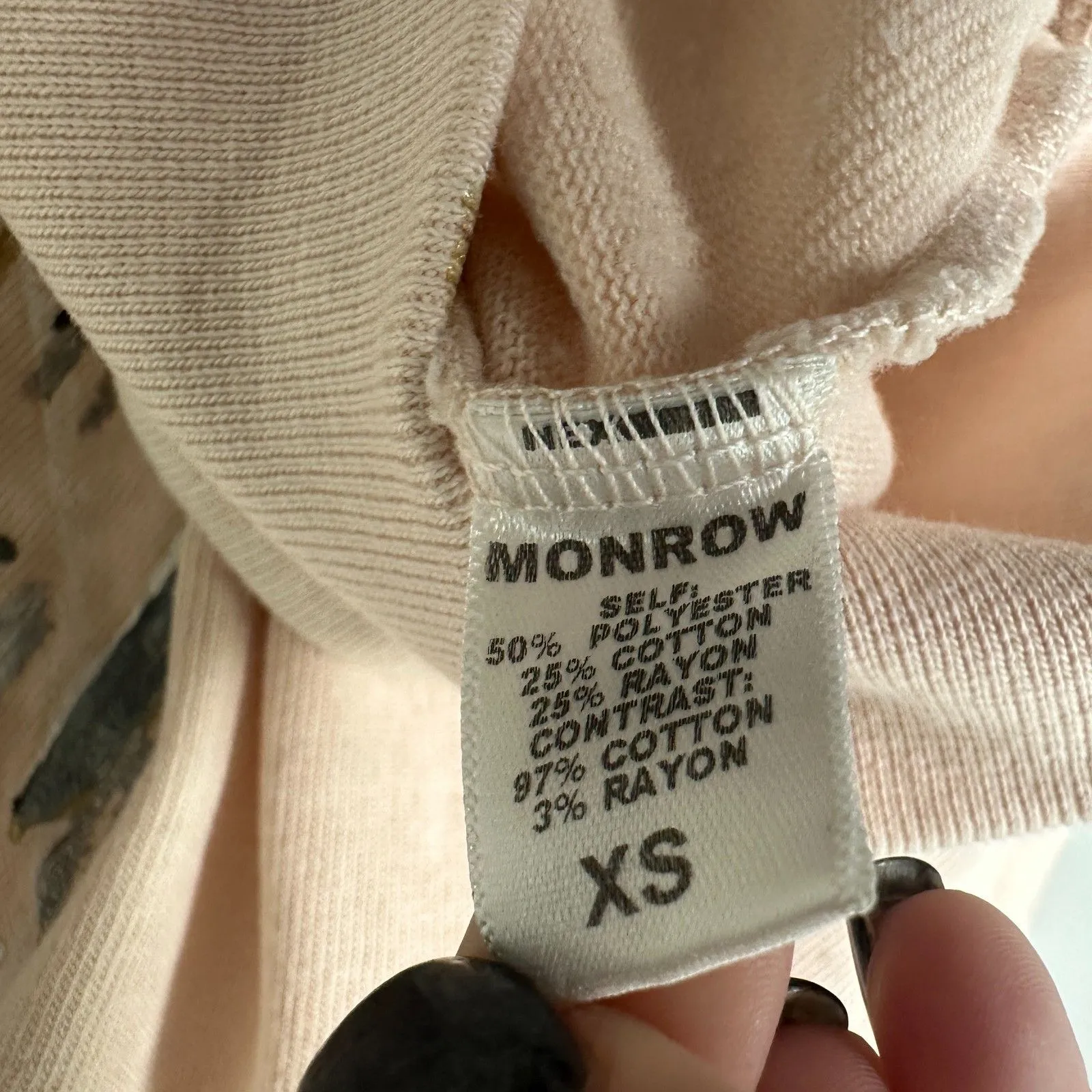 Monrow Abstract Painted Heart Long Sleeve Lightweight Cropped Sweater Size XS Pink - Image 2