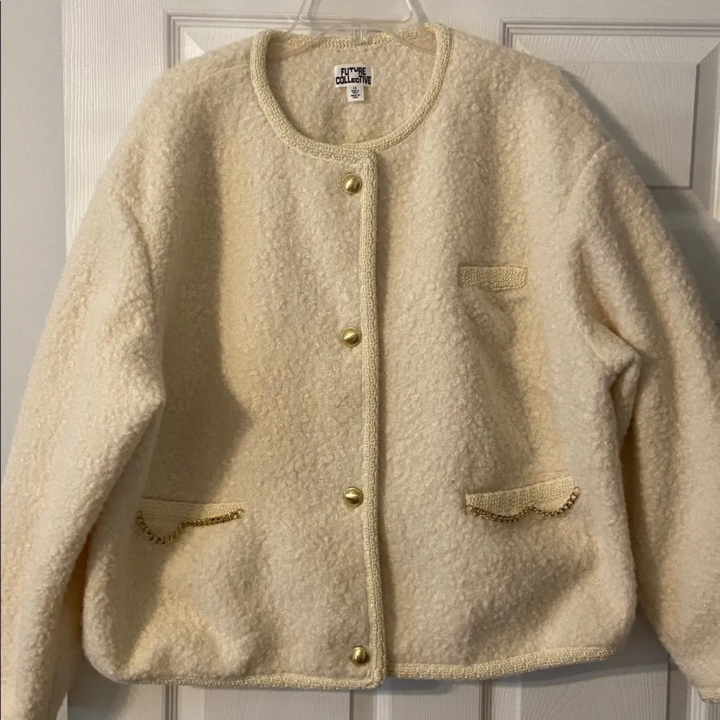 Future Collective Cozy Cream Jacket with Gold Buttons size 1X excellent cond - Image 5