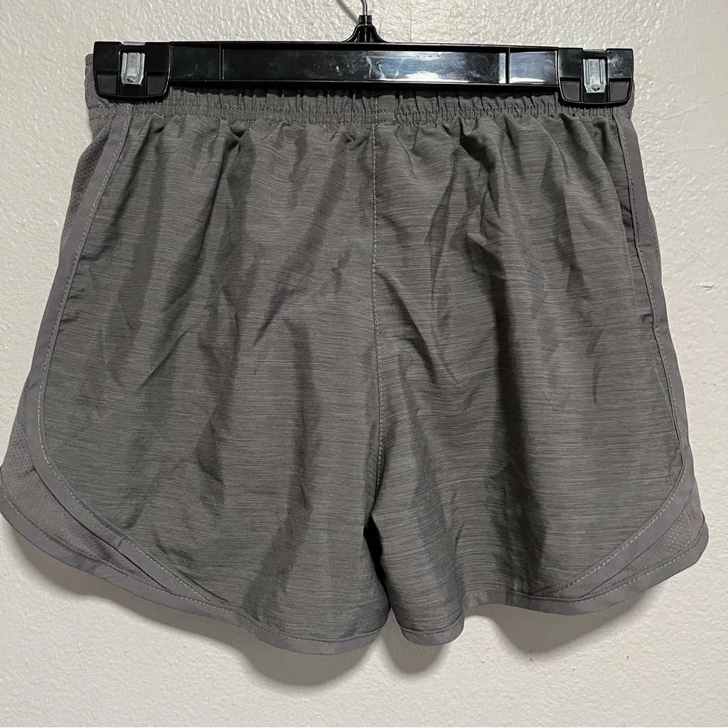 Nike Women's Size XS Dri-FIT Tempo Mid-Rise Brief-Lined Running Shorts Gray - Image 2