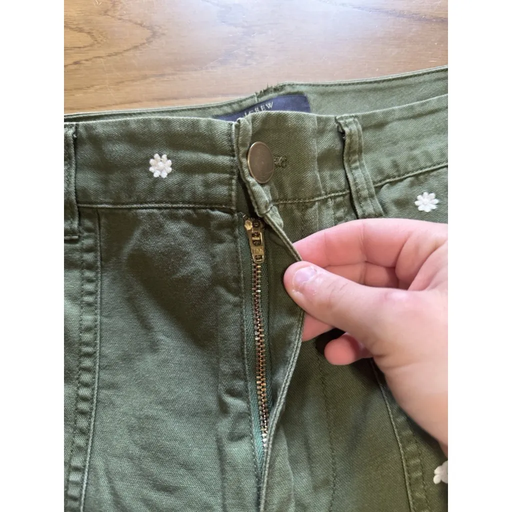 J CREW Embroidered‎ Boyfriend Chino Pants with Patches Women's Green Size 10T - Image 6
