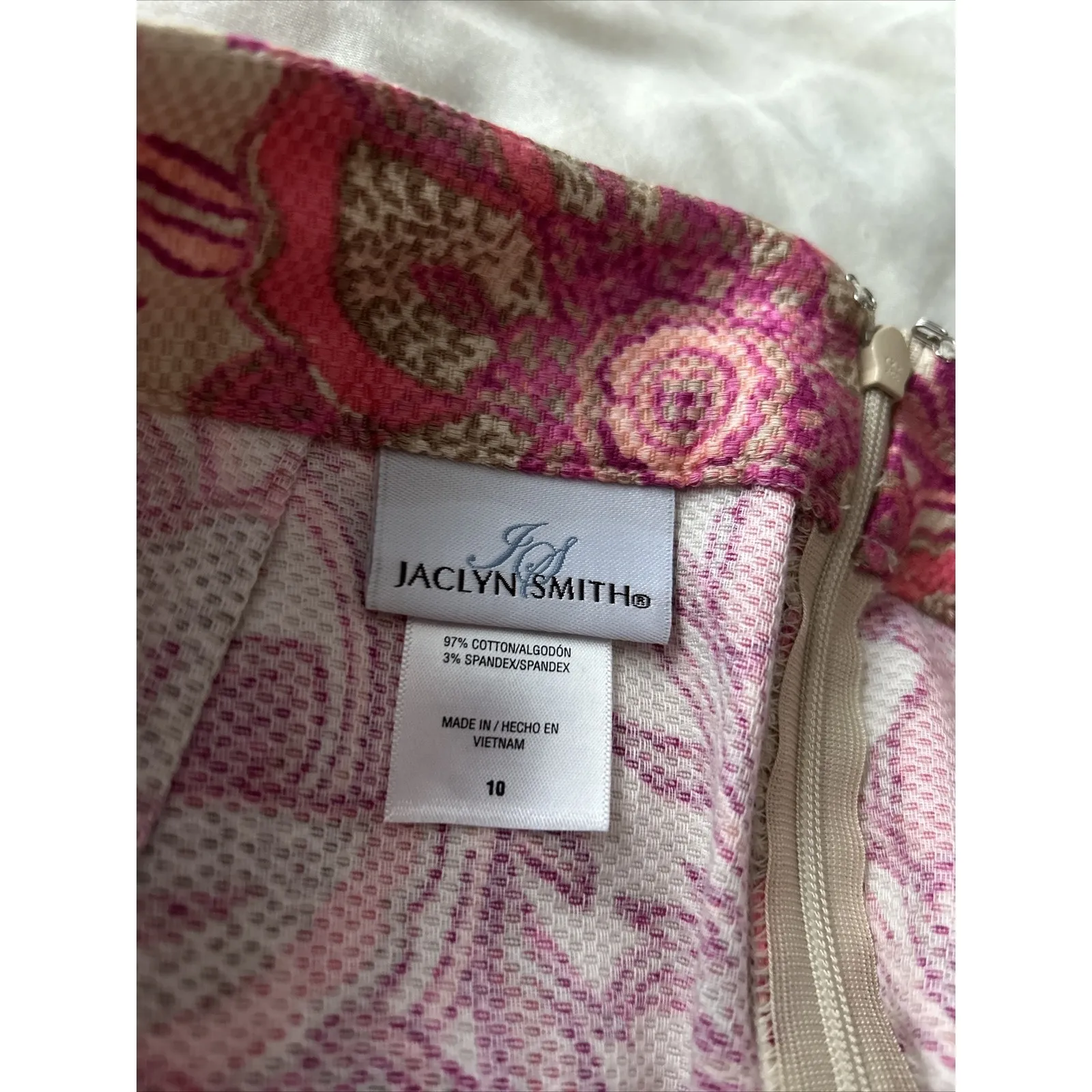 Jaclyn Smith Classy Cute Skirt Size 10 Floral‎ Pink Beige Summer Spring Cottage - Image 7